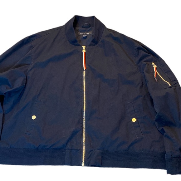 Tommy Hilfiger Fall/Spring Jacket, Navy, XL, small bleach stain on cuff, $50 - Picture 4 of 7